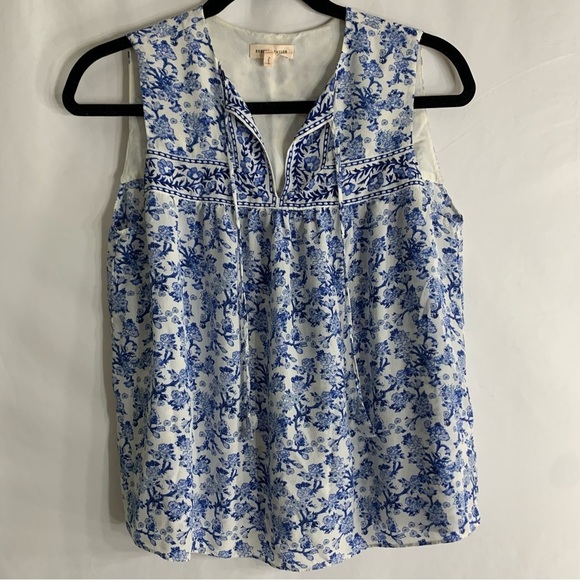 Rebecca Taylor Aimee Floral Blue & White Silk Sleeveless Blouse, size 0 - Picture 2 of 9
